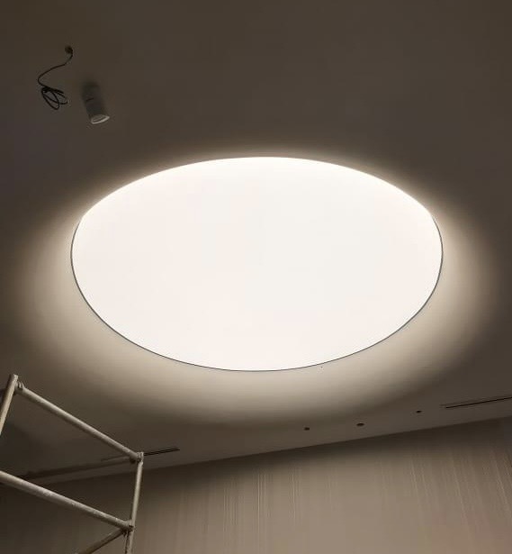 Stretch ceiling vs gypsum ceiling comparison – modern LED stretch ceiling and traditional gypsum ceiling design in interior spaces Stretch ceiling vs gypsum ceiling comparison – modern LED stretch ceiling and traditional gypsum ceiling design in interior spaces